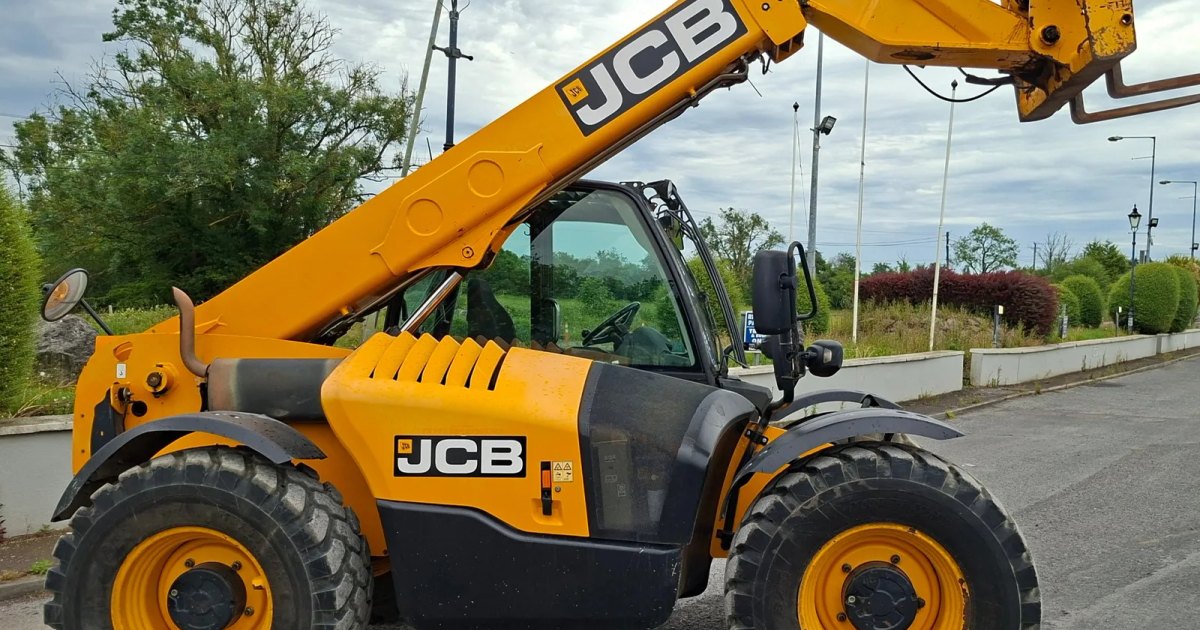 2015 JCB Teleporters