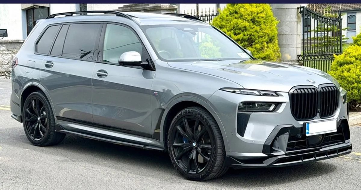 2023 BMW X7