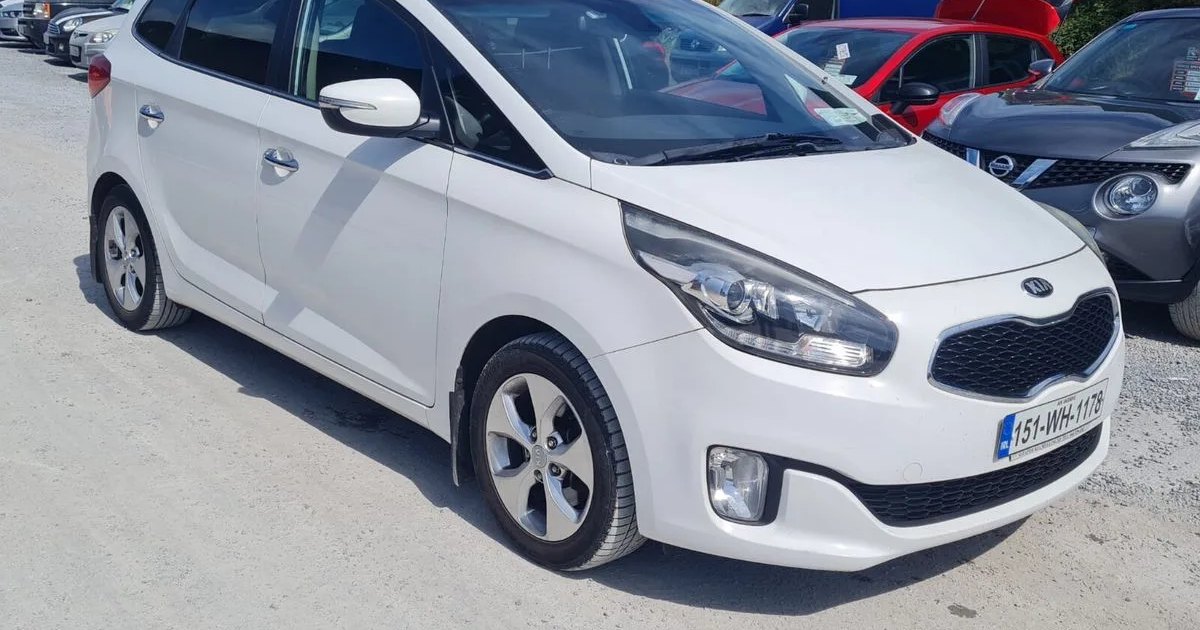 2015 Kia Carens