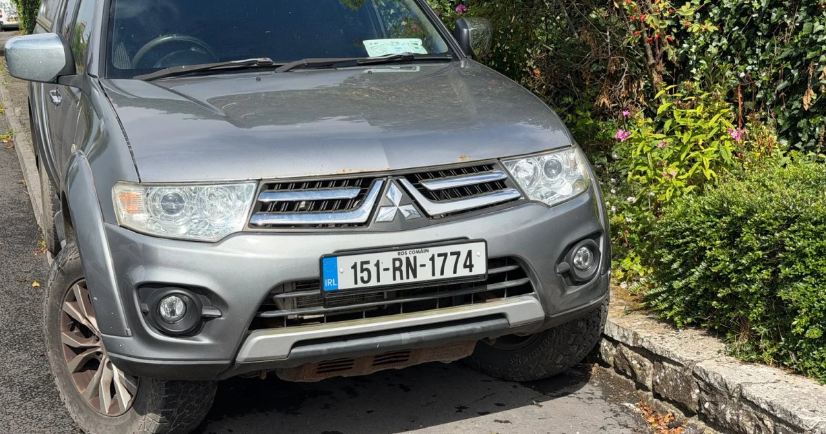 2015 Mitsubishi L200