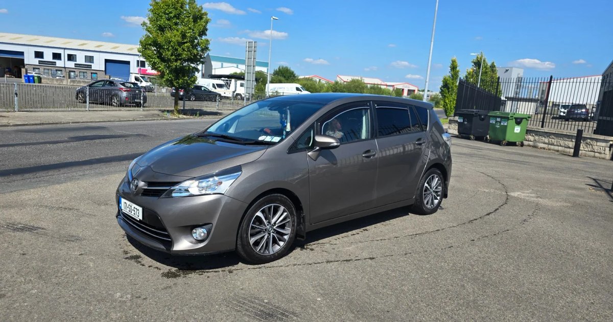 2017 Toyota Verso