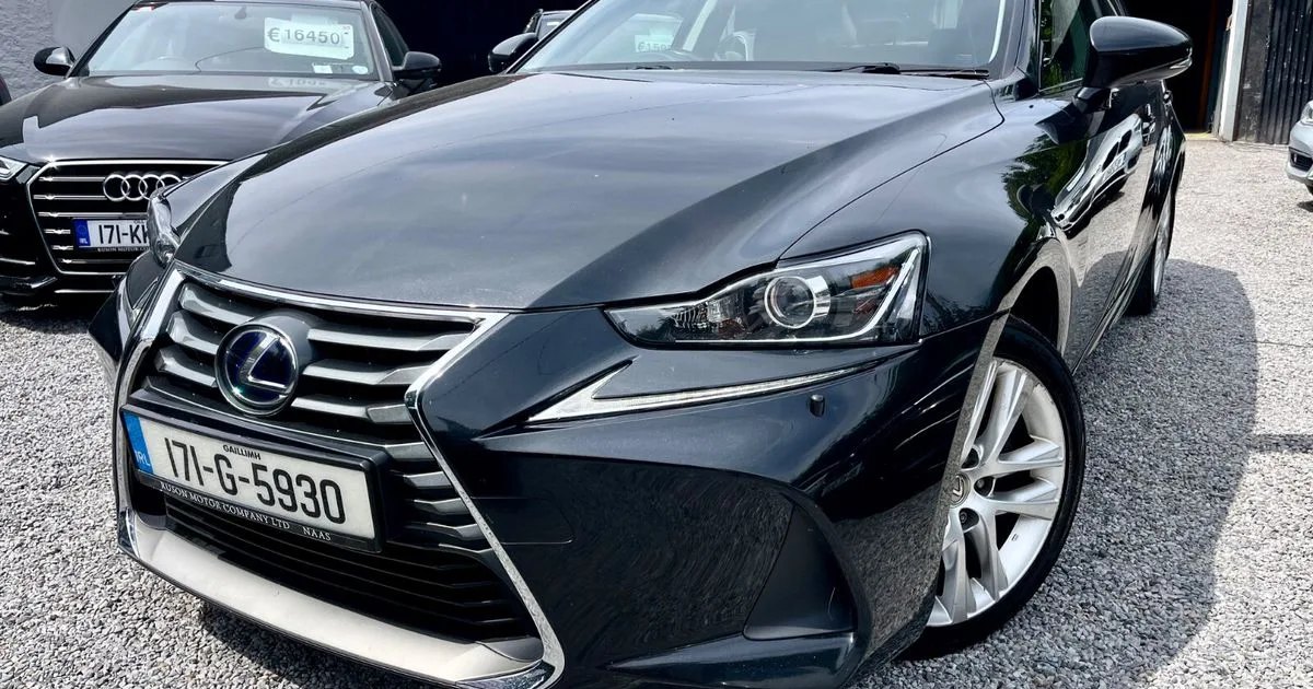 2017 Lexus IS