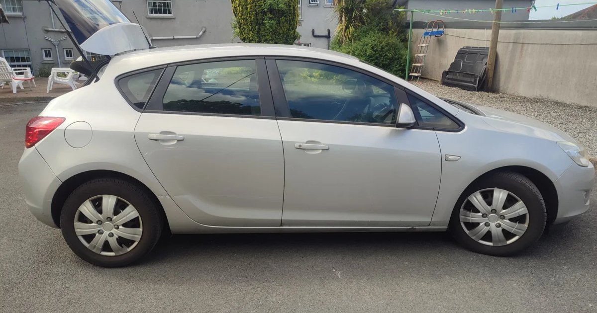 2012 Vauxhall Astra