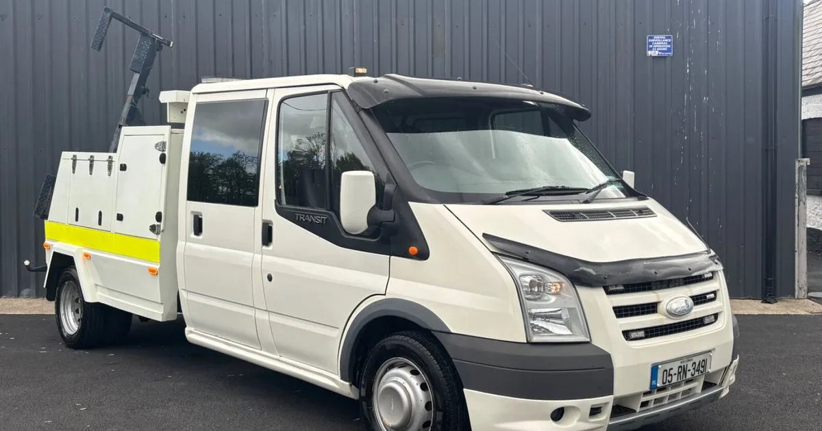 2005 Ford Transit