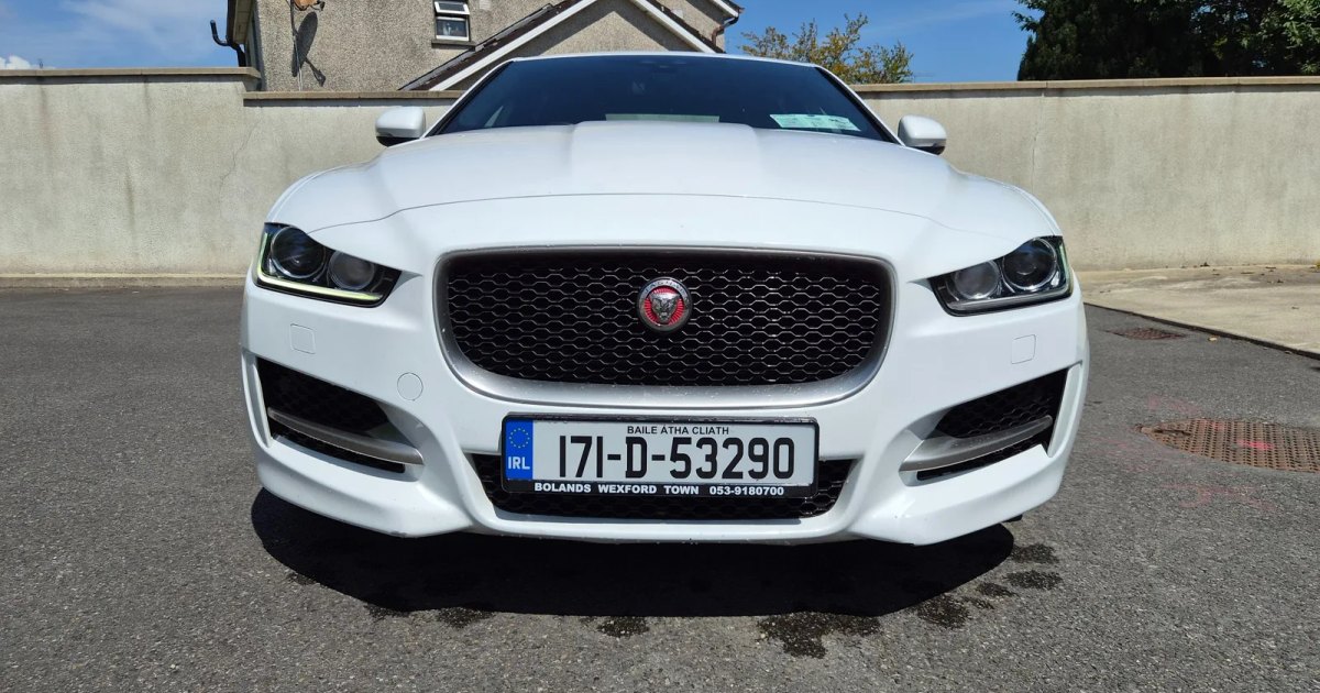 2017 Jaguar XE
