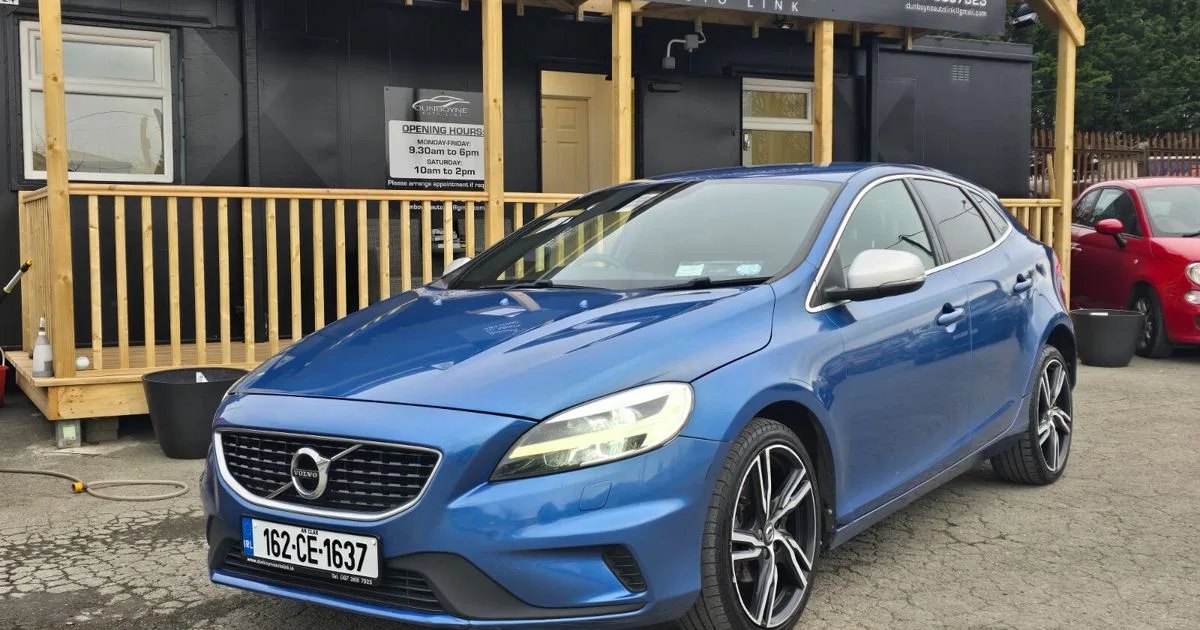 2016 Volvo V40