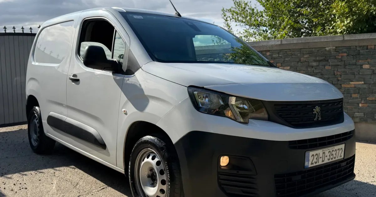 2023 Peugeot Partner