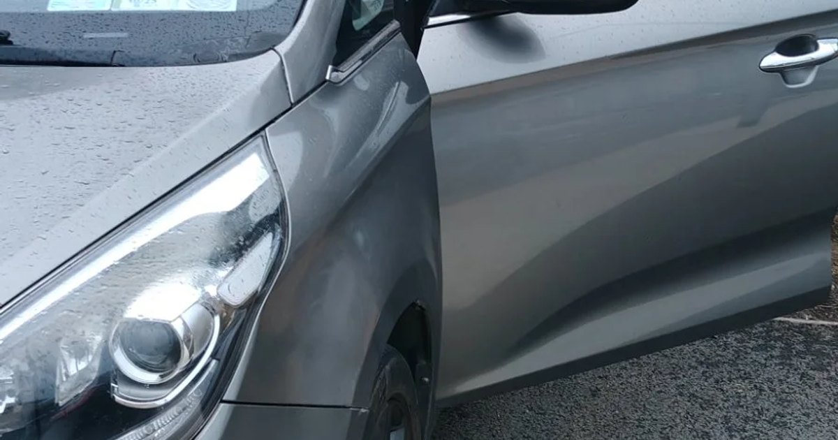 2015 Kia Carens