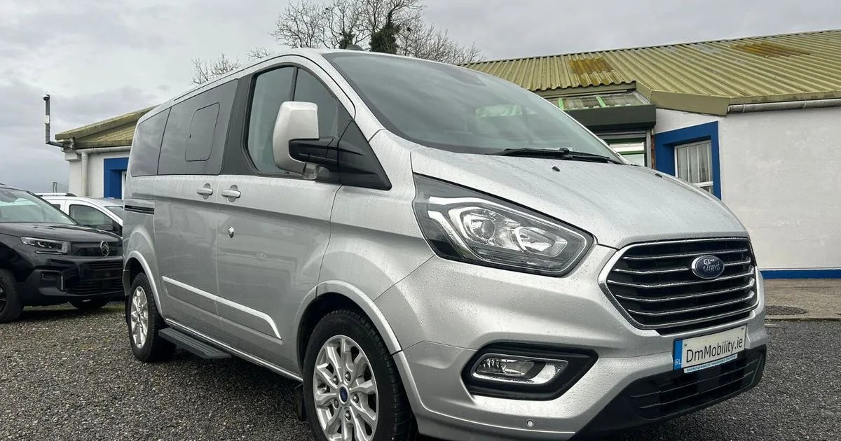 2024 Ford Tourneo Custom