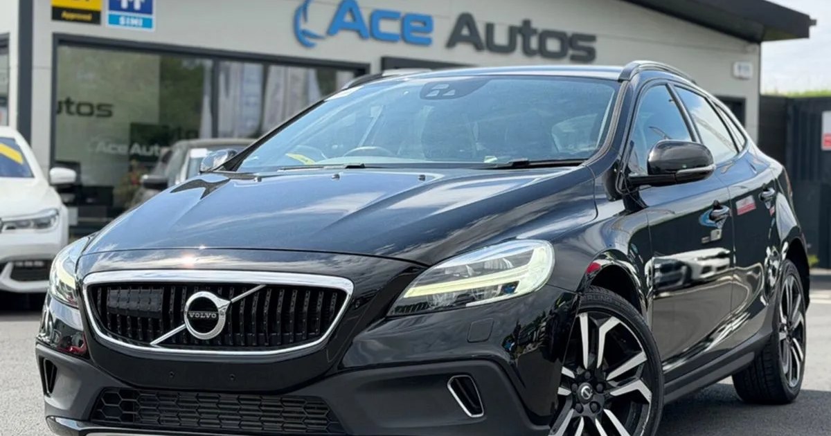 2018 Volvo V40