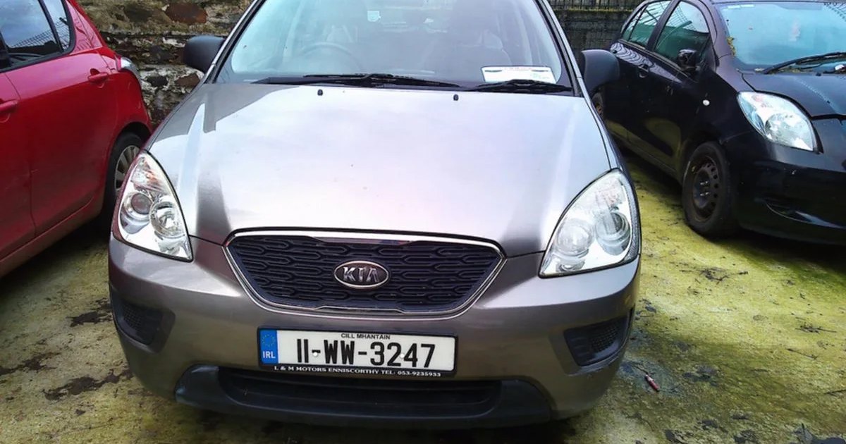 2011 Kia Carens
