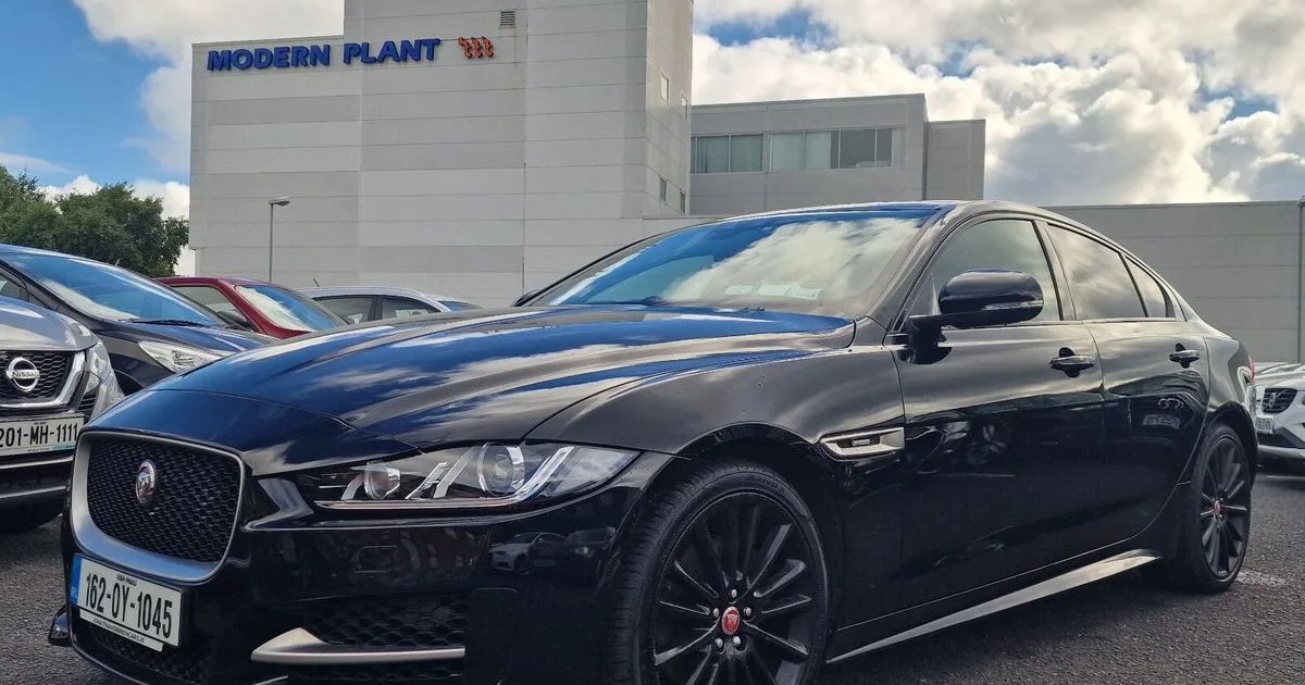 2016 Jaguar XE