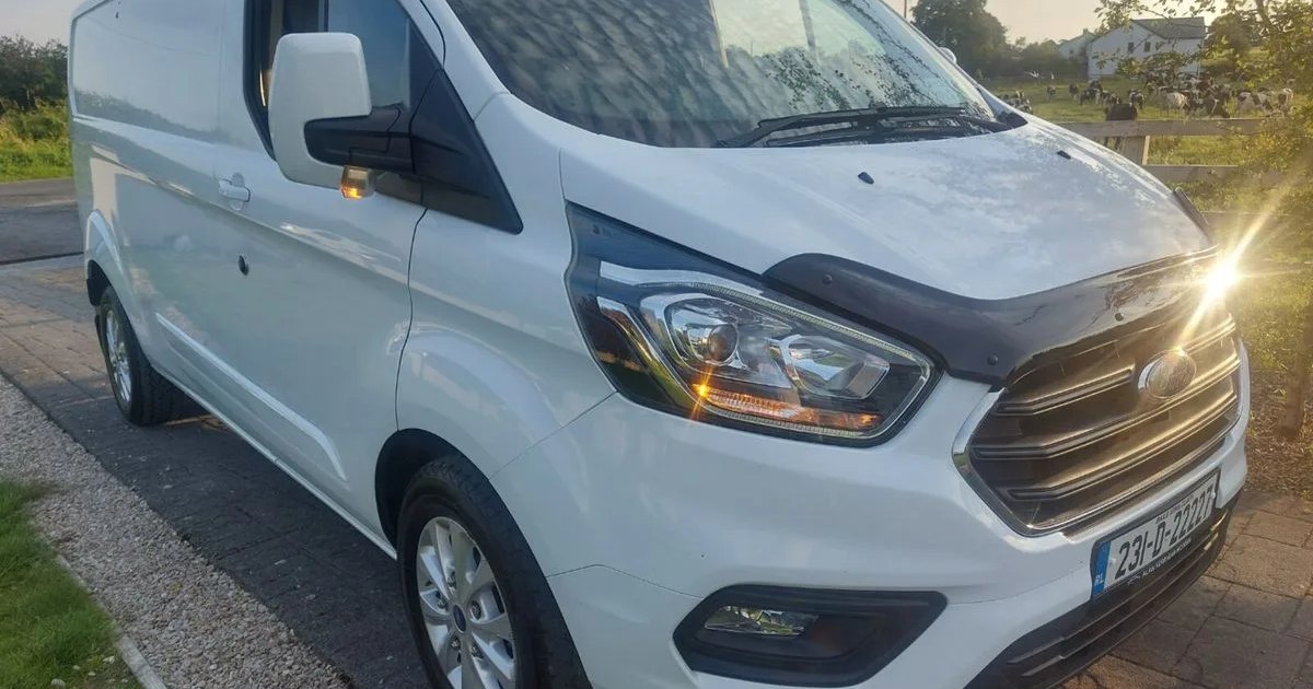 2023 Ford Transit Custom