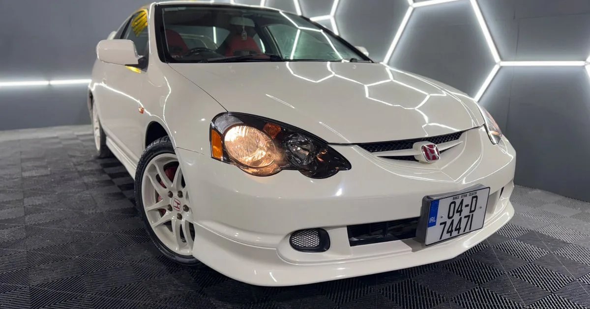 2004 Honda Integra