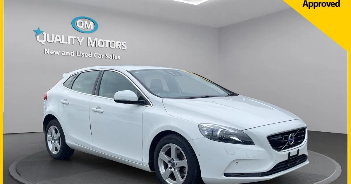 2015 Volvo V40