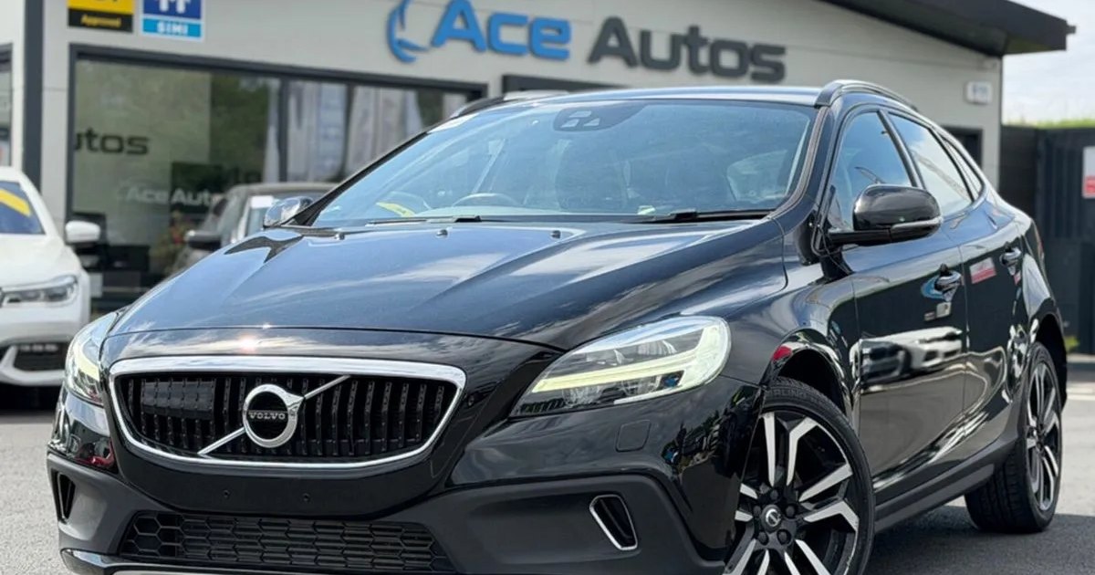 2018 Volvo V40