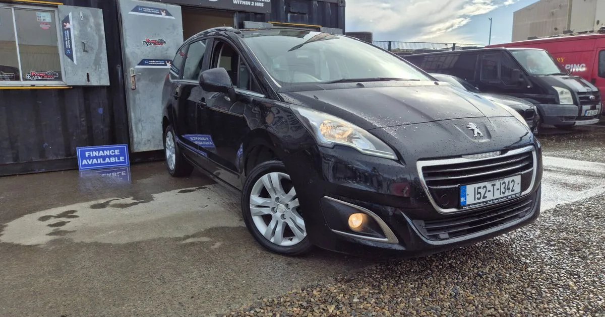 2015 Peugeot 5008