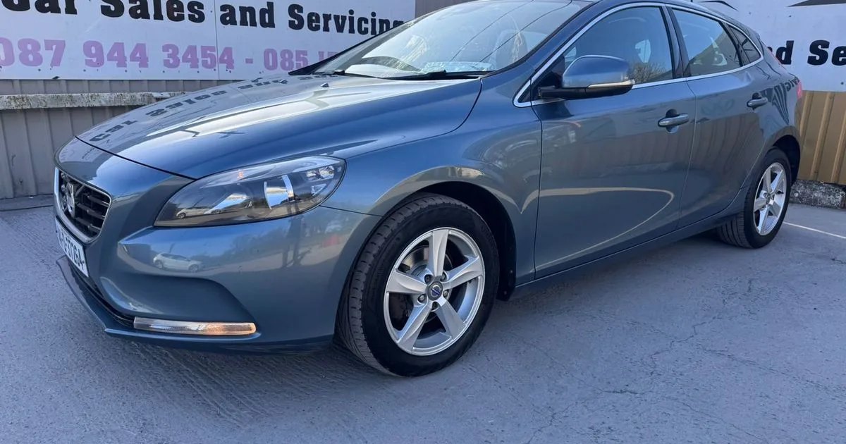 2014 Volvo V40