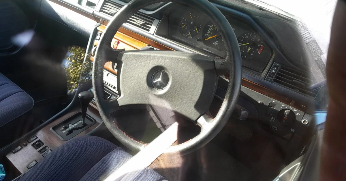 1988 Mercedes-Benz W124
