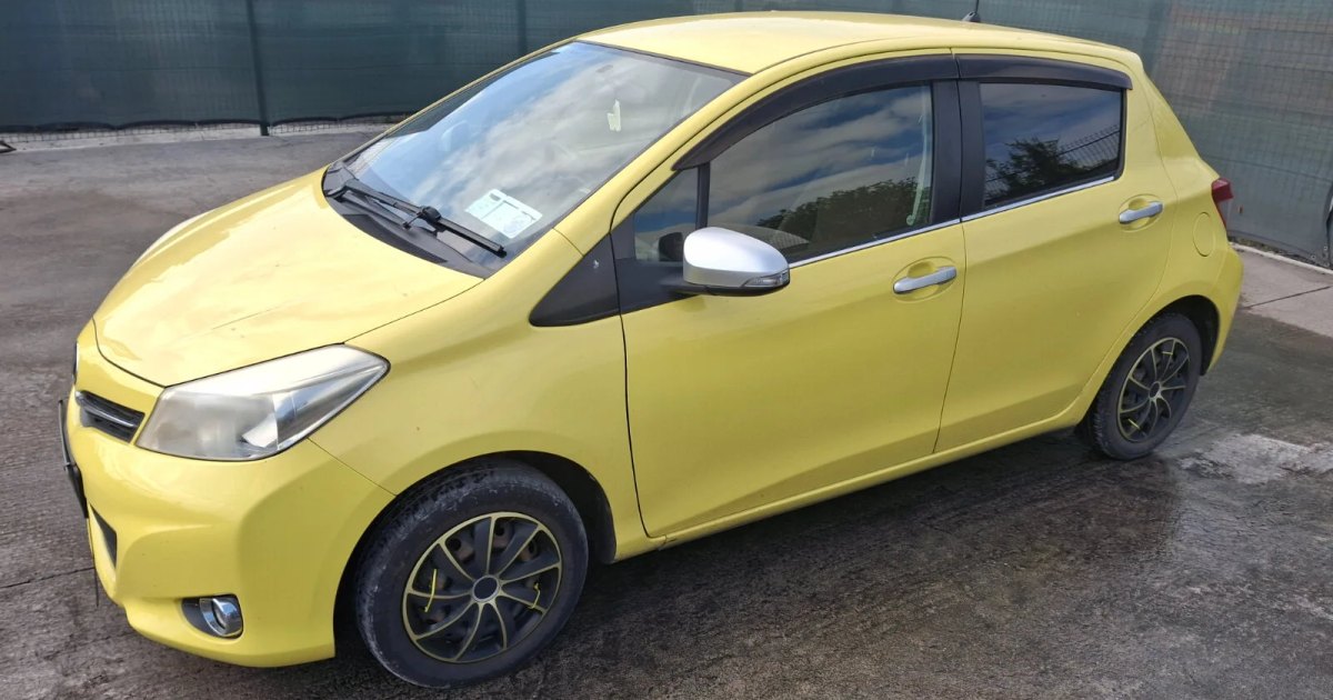 2013 Toyota Vitz