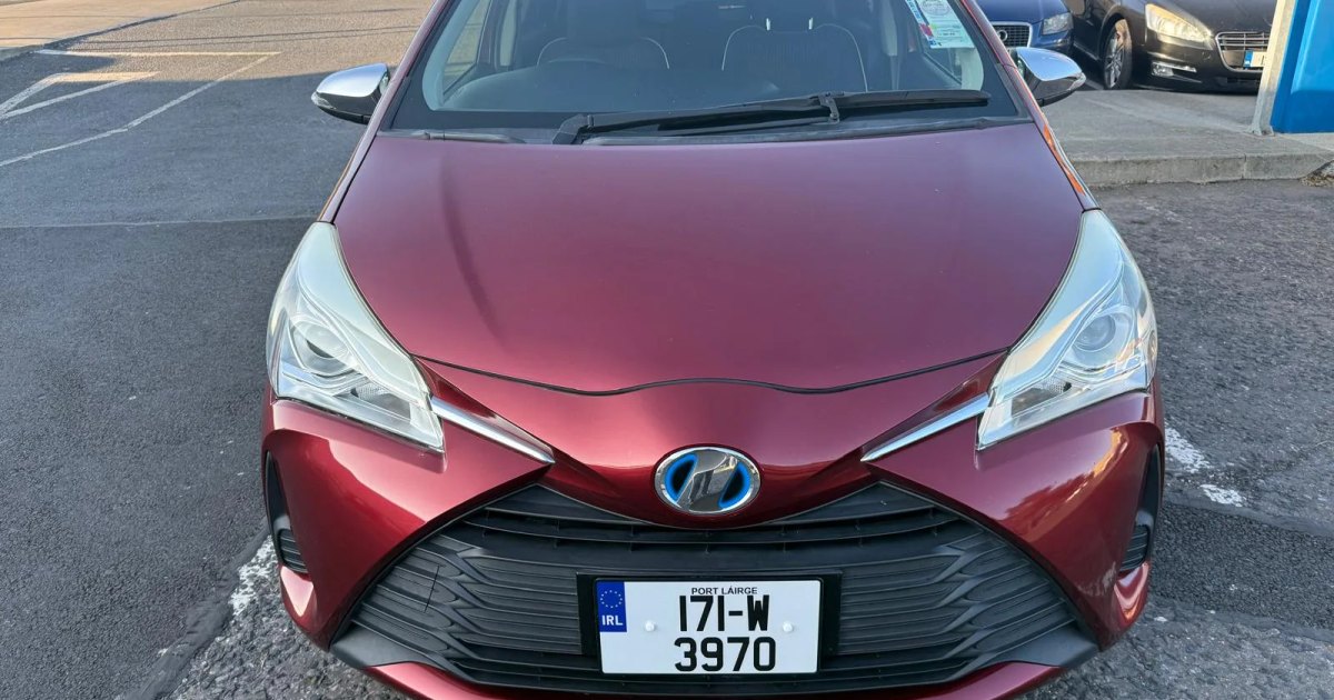 2017 Toyota Vitz