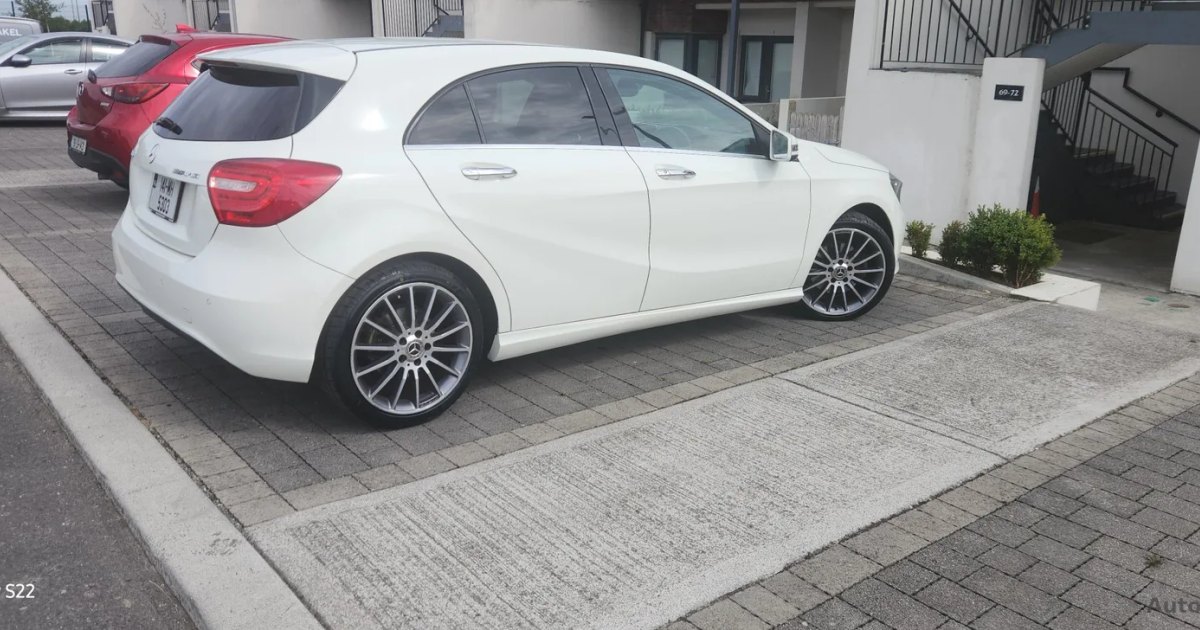 2014 Mercedes-Benz A180