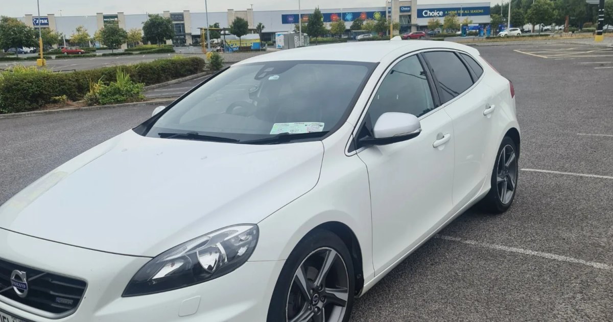 2015 Volvo V40