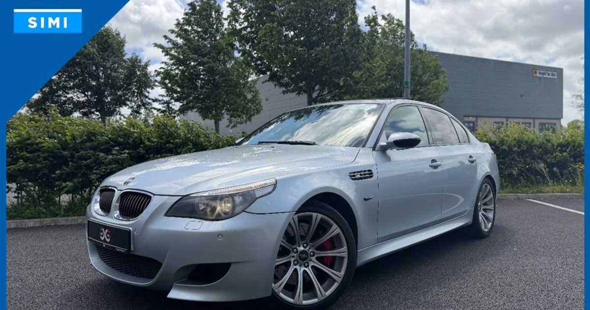 2005 BMW M5