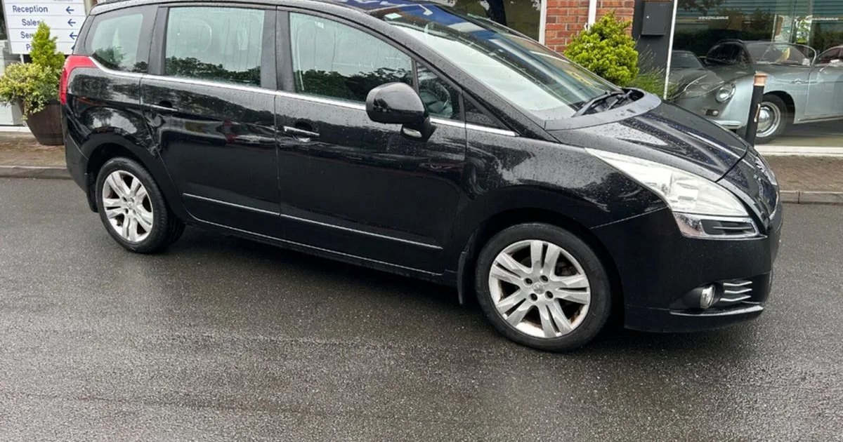 2014 Peugeot 5008