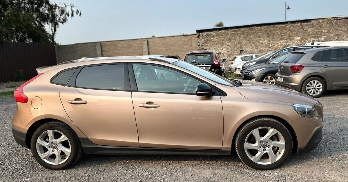 2014 Volvo V40