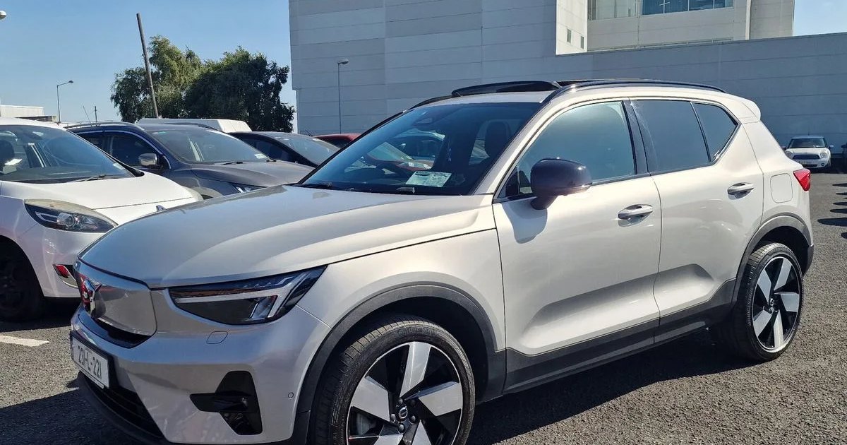 2023 Volvo XC40