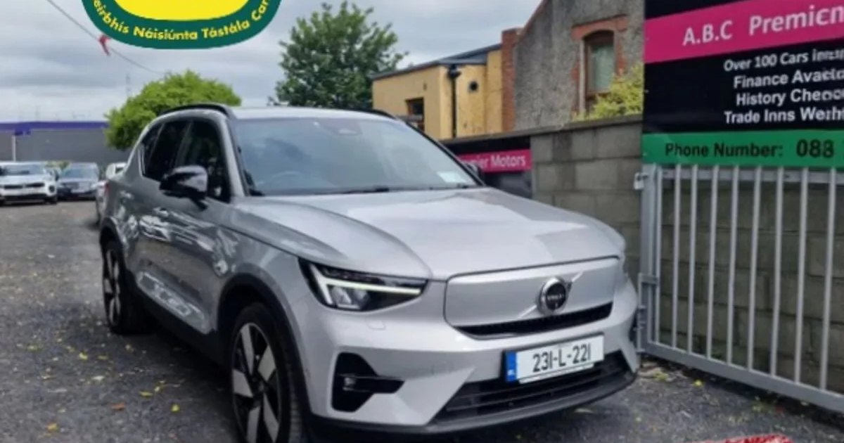 2023 Volvo XC40