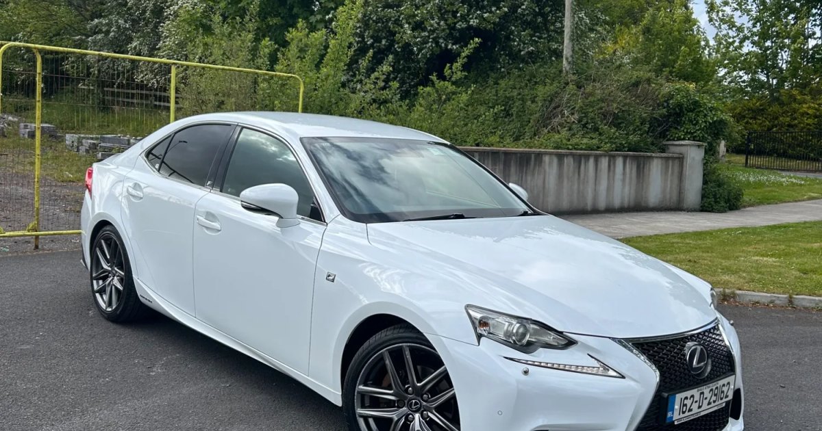 2016 Lexus IS