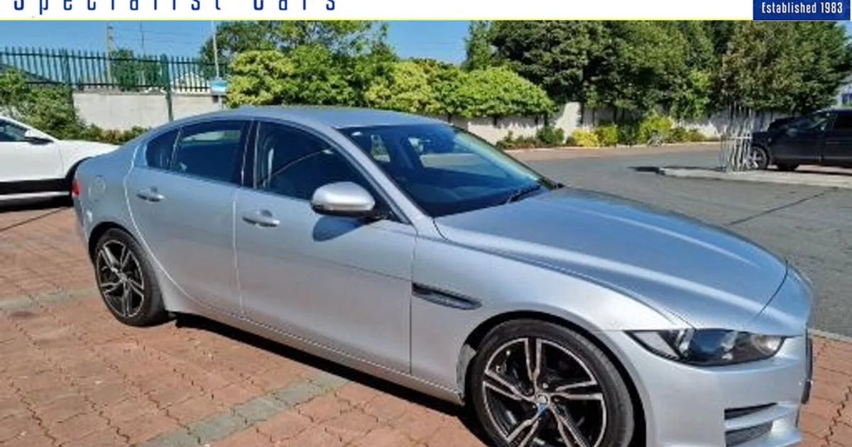 2017 Jaguar XE