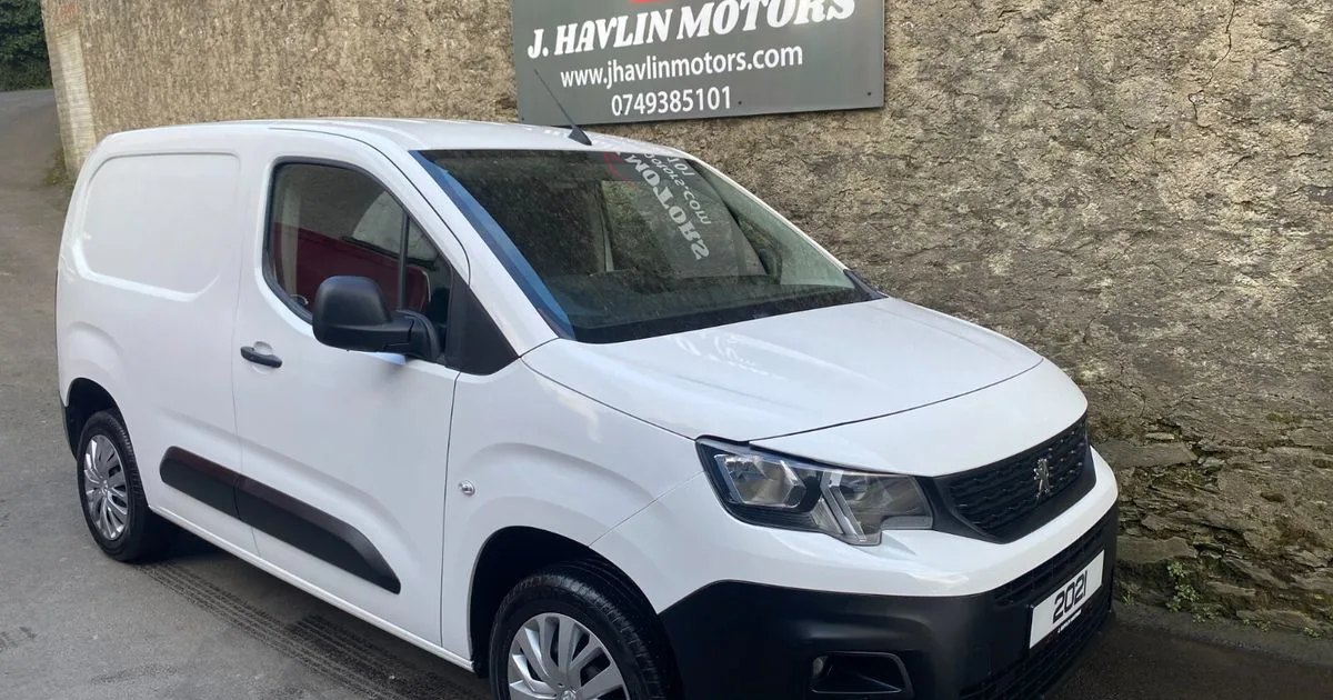 2021 Peugeot Partner