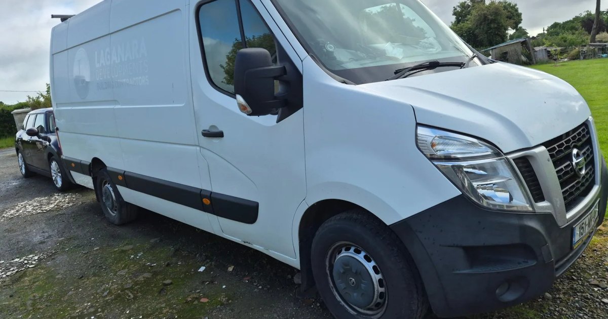 2015 Nissan NV400