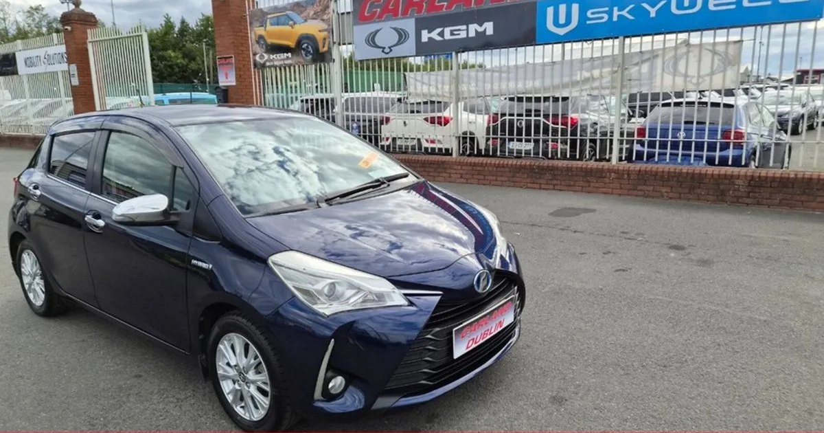 2017 Toyota Vitz