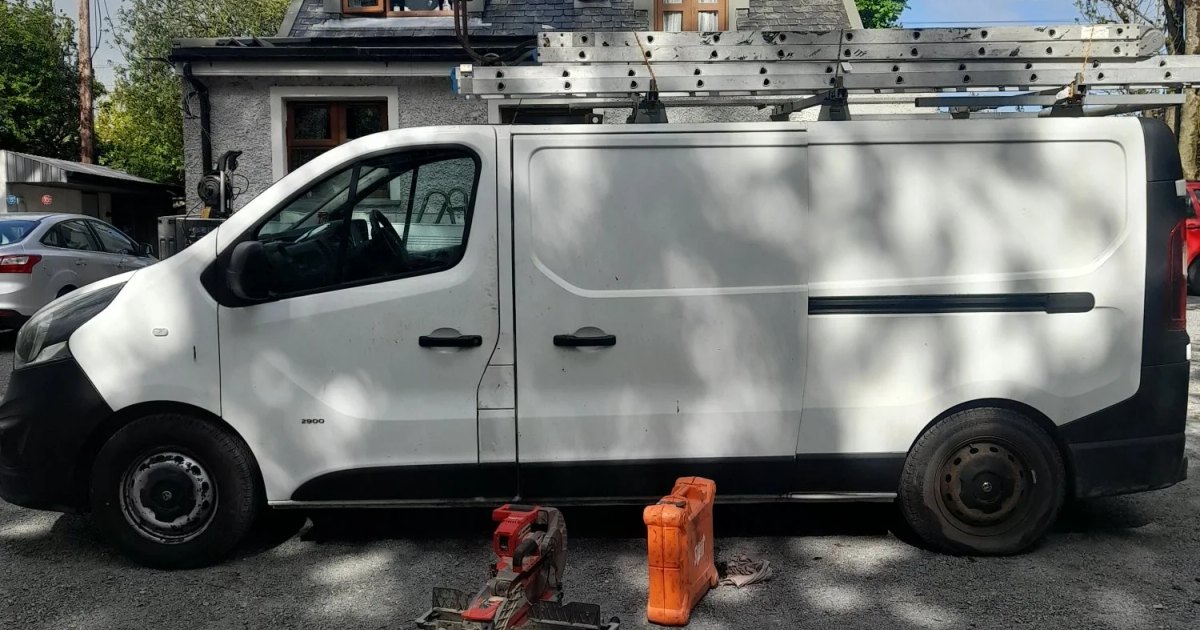 2017 Nissan NV300