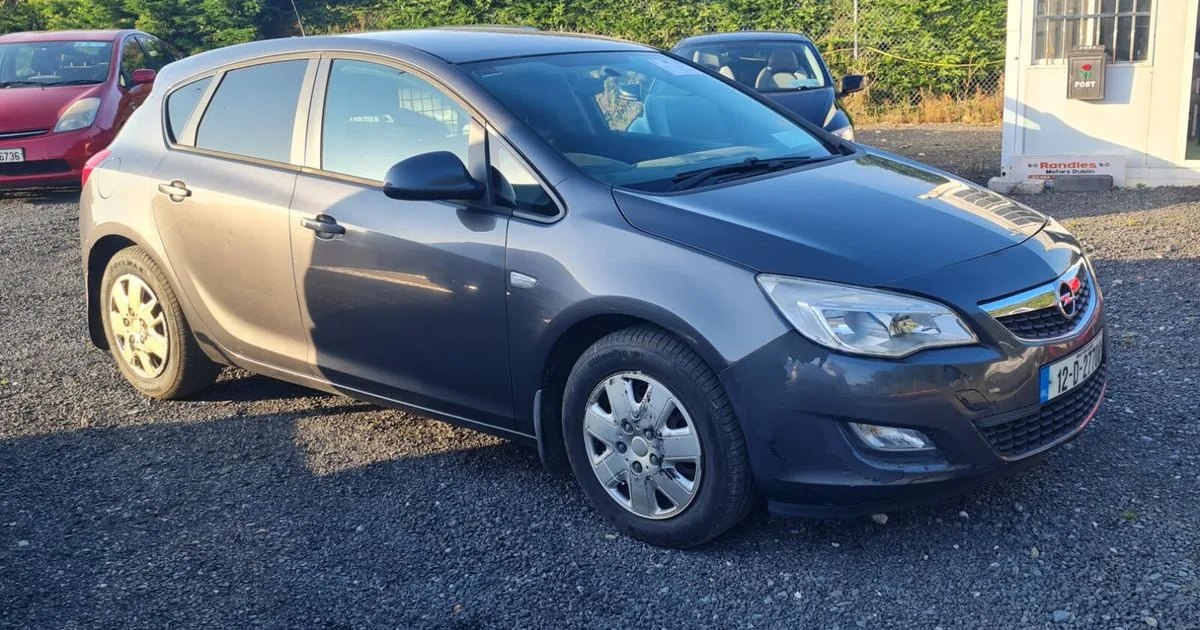 2012 Opel Astra