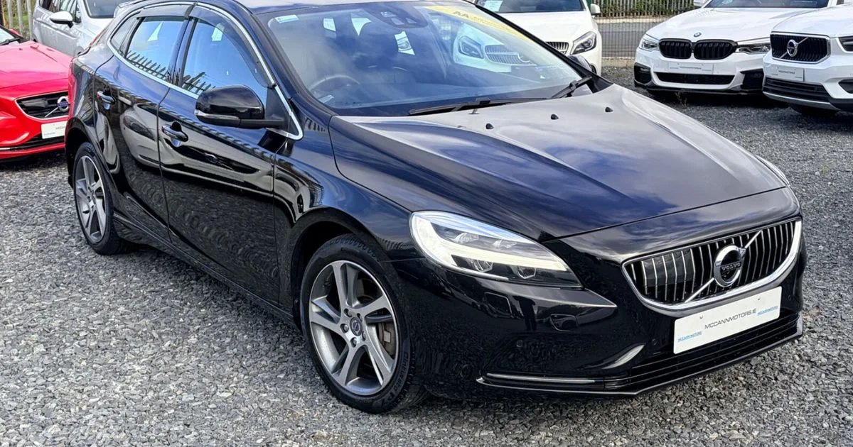 2019 Volvo V40