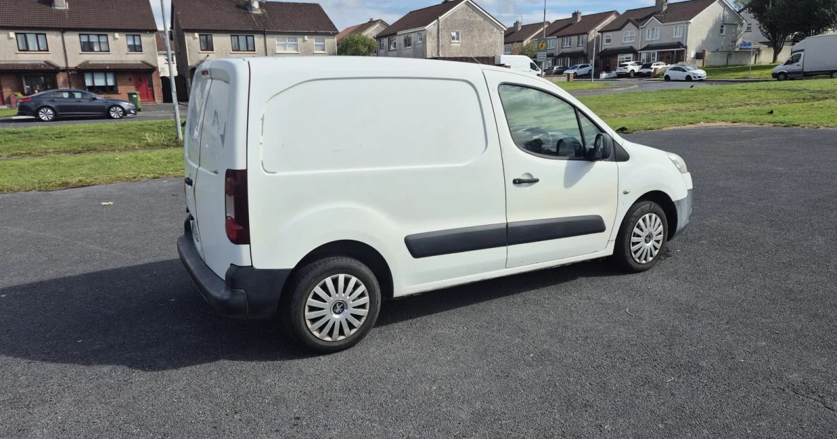 2013 Peugeot Partner