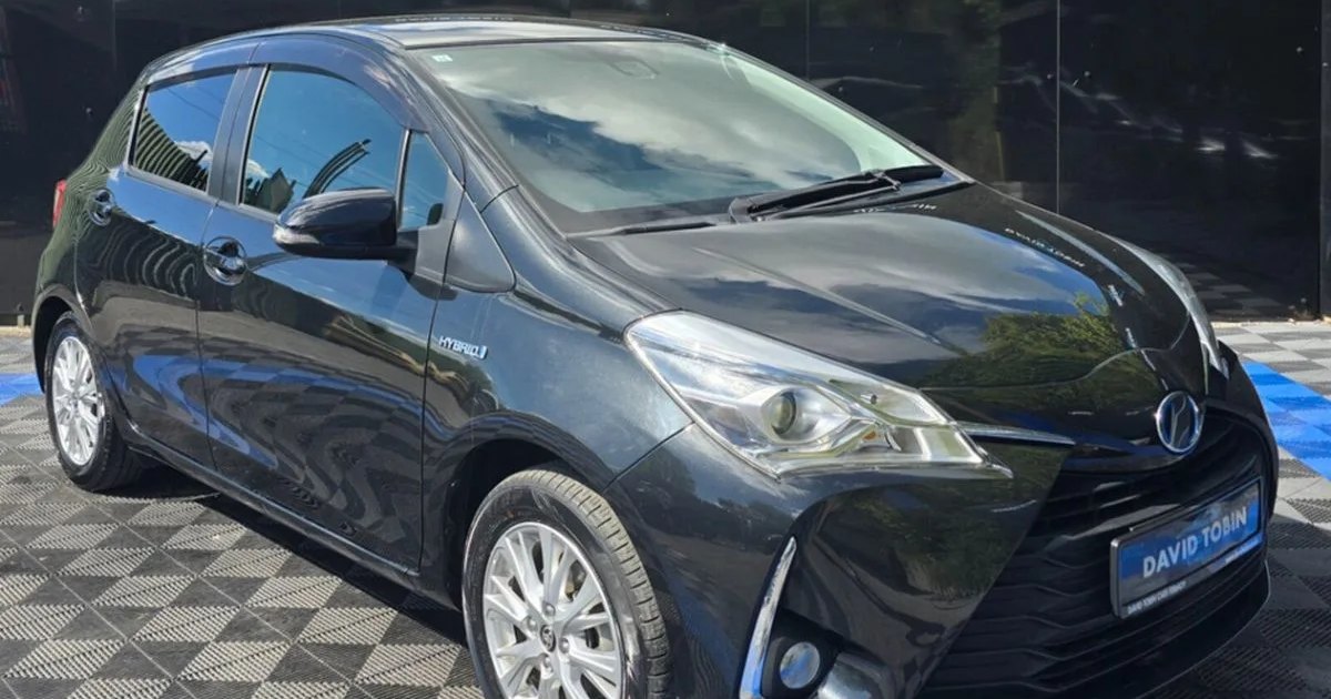 2017 Toyota Vitz
