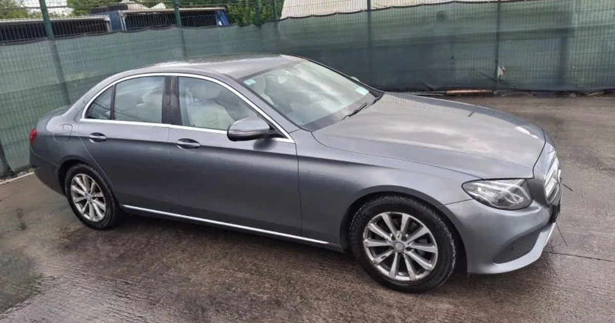 2016 MERCEDES E-Class