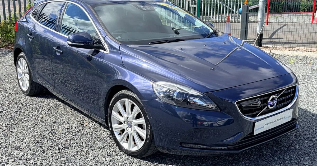 2015 Volvo V40