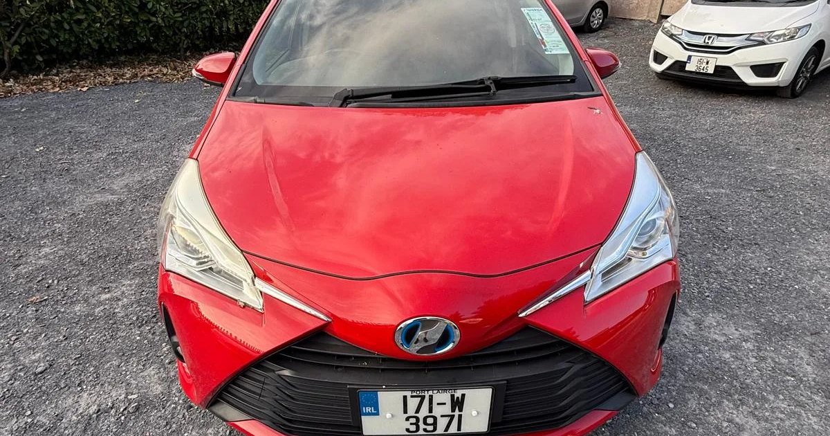 2017 Toyota Vitz