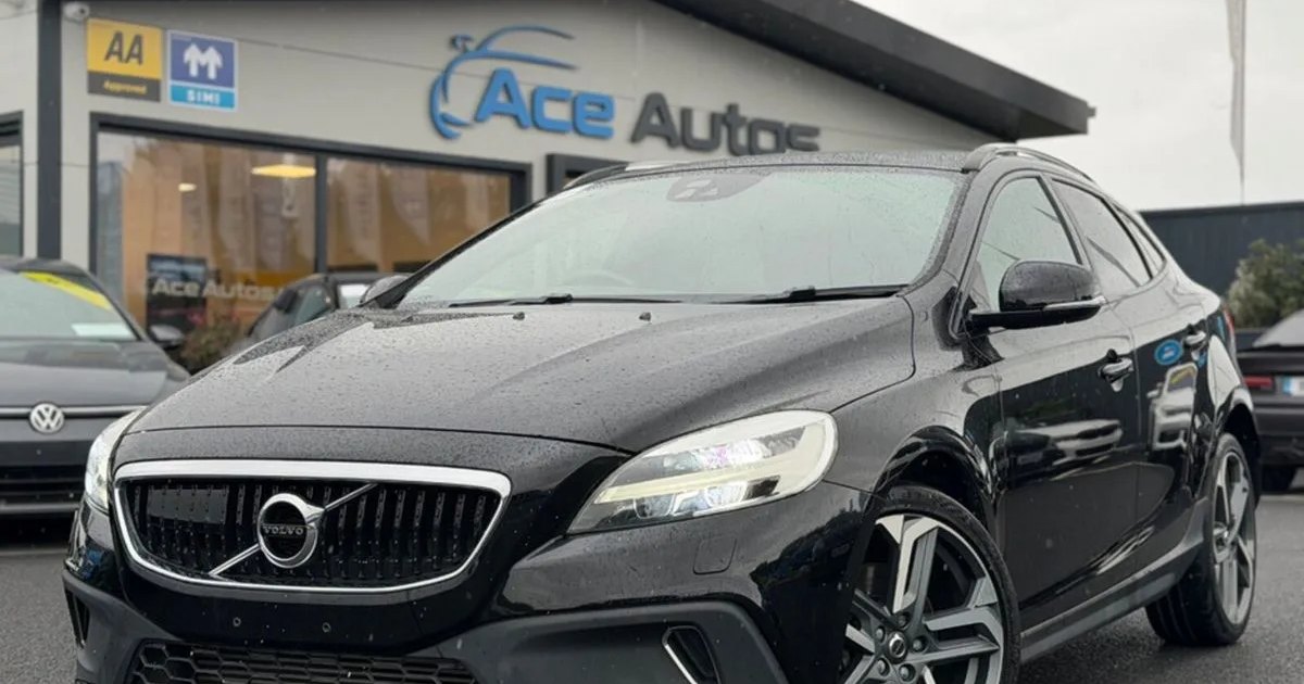 2018 Volvo V40