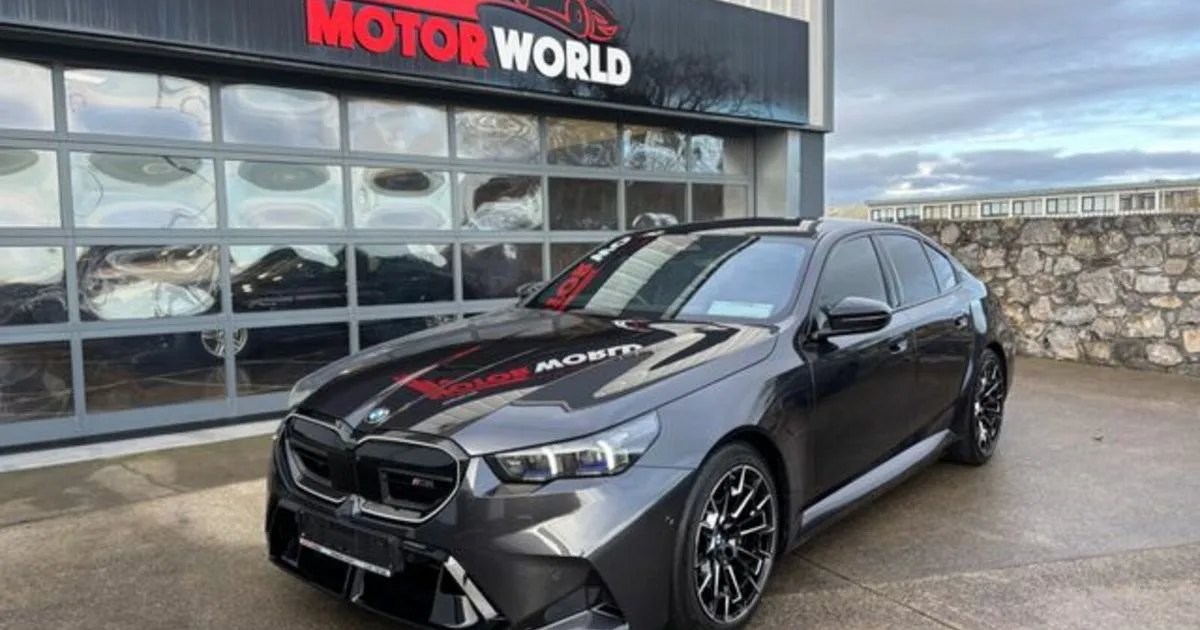 2025 BMW M5