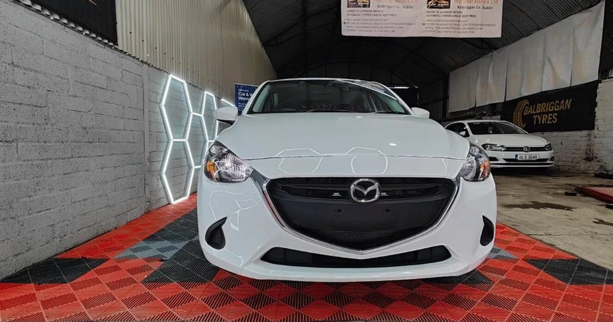 2016 Mazda Demio