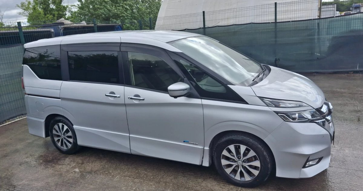 2017 Nissan Serena