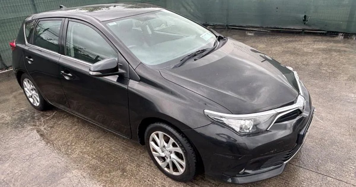 2016 Toyota Auris